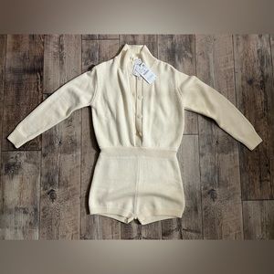 Zara long sleeve sweater button up shorts romper. Size Large. Cream. NWT.